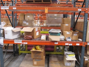 LOT TO INCLUDE: SHOE COVERS, HEARING PROTECTION, COVERALLS, WRIST REST, PRINTED CIRCUIT BOARDS. LOADING & HANDLING FEE $15-4173